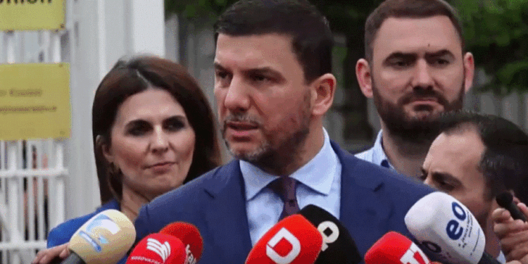 Krasniqi pas takimit me emisarët: Nuk kam parë shqetësim më të madh te ndërkombëtarët