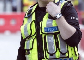 Katër persona gjenden të vdekur në një apartament në Londër