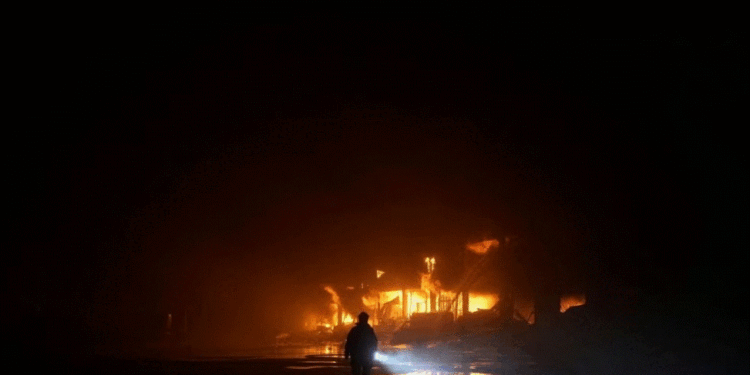 Dronët rusë vrasin tre civilë në Odesa