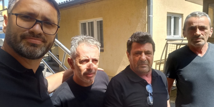 Konfirmohet lirimi i tre policëve kosovarë të kidnapuar nga Serbia