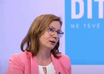 Pantina: Opozita i dha hapësirë Kurtit që të binden qytetarët se ai nuk di të qeverisë