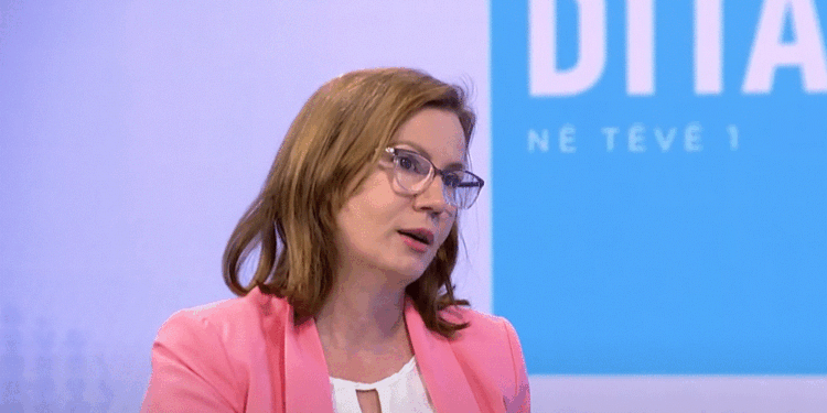 Pantina: Opozita i dha hapësirë Kurtit që të binden qytetarët se ai nuk di të qeverisë