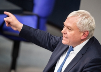 Deputeti gjerman thotë se arrestimi i kreut të ‘Mbrojtjes Civile’ ishte i domosdoshëm