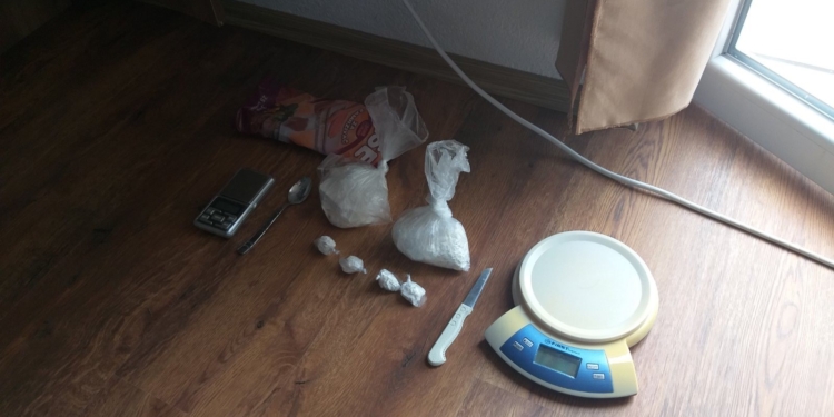 Arrestohet 26-vjeçari në Gjilan, iu sekuestrua kokainë në vlerë rreth 22 mijë euro