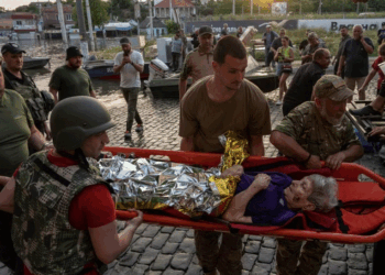 Rusia sulmon Hersonin, vazhdojnë operacionet e shpëtimit