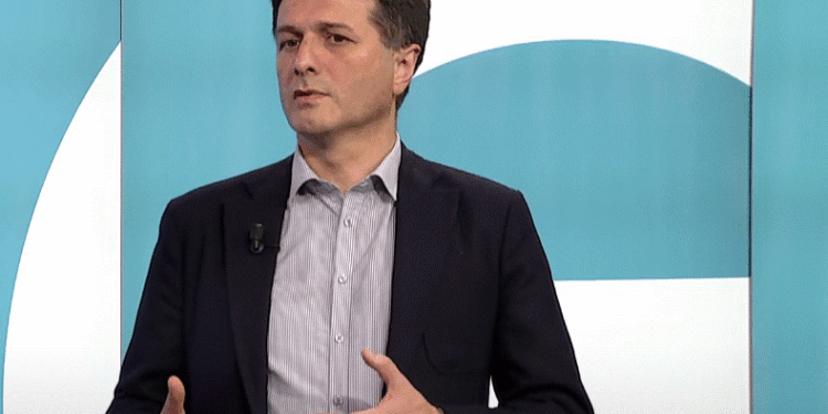 Murati: Është joserioze të thuhet se emisari special po vjen dhe po sjellë kërkesat e Serbisë