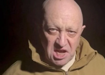 Prigozhin “ndalon” lëvizjen e trupave drejt kryeqytetit rus