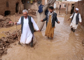 Dymbëdhjetë të vdekur, 40 të zhdukur pas përmbytjeve në Afganistan