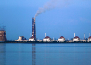 Zelensky: Rusia po planifikon provokime të rrezikshme në centralin bërthamor