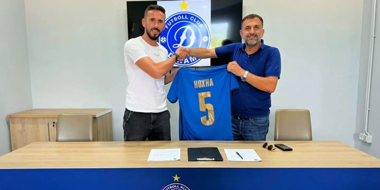 Rrustem Hoxha zyrtarizohet te Dinamo
