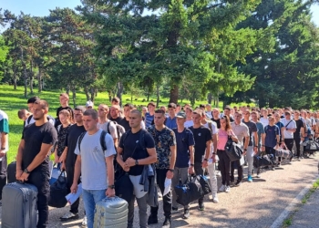 Fillon stërvitja ushtarake bazë për 316 rekrutë të rinj