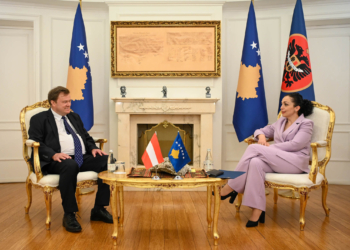 Osmani pret në takim lamtumirës ambasadorin austriak