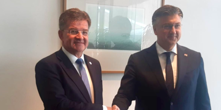 Lajçak takon Plenkoviqin: Kroacia po na mbështet në gjetjen e rrugëve përpara në dialogun Kosovë-Serbi