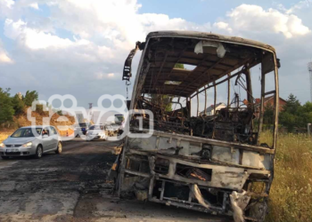 Digjet autobusi në Besi, në të ndodhej vetëm shoferi