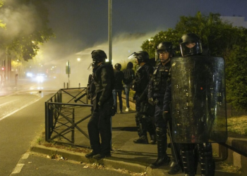 Sot funerali i 17-vjeçarit Nahel, autoritetet franceze në gatishmëri për sulme të reja