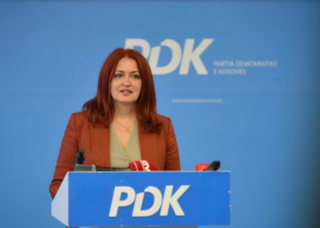 Hoxha: Do të përdorim çdo mjet demokratit për shpërbërjen e Kuvendit