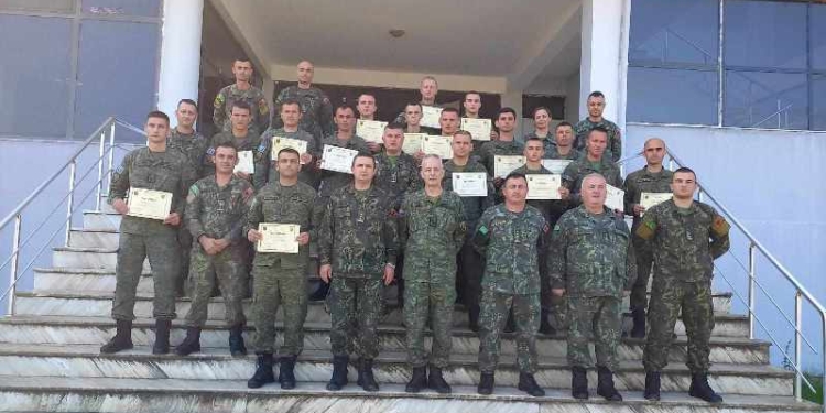 Certifikohen pjesëtarë të FSK-së, në Artileri dhe Xhenio Luftarake