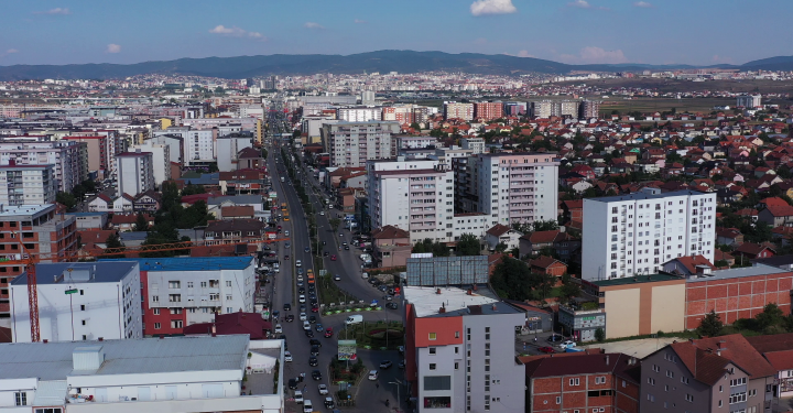 160 mësimdhënës në Fushë-Kosovë, jashtë listës së pagave