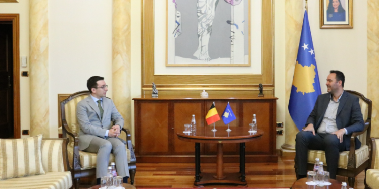 Konjufca dhe shefi i zyrës belge flasin për vazhdim të bashkëpunimit