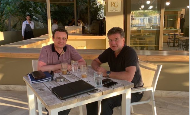 Lajçak thotë se kishte diskutim të dobishëm me Kurtin për situatën në veri