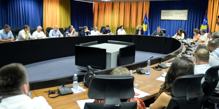 Kurti takoi prodhues dhe ndërmarrës të sektorit të metalit