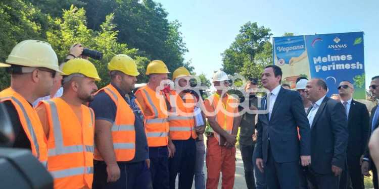 Nisin punimet në rrugën Prishtinë-Podujevë, Kurti i pranishëm në këtë ceremoni