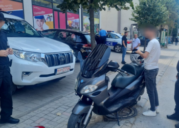 Policia ndalon 11 motoçiklistë, asnjëri nga ta s’qarkullonte sipas rregullave