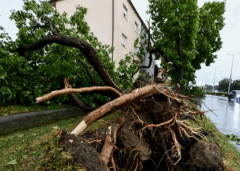 Pesë persona humbën jetën nga stuhia që përfshiu Ballkanin