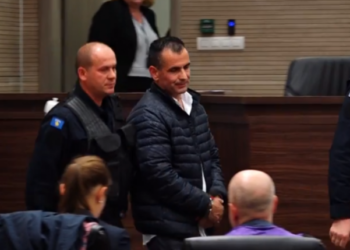 Vazhdon i mbyllur për publikun gjykimi ndaj Enver Sekiraqës, i akuzuar për nxitje të vrasjes së Triumf Rizës