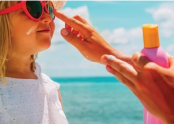 Djegia nga dielli tek fëmijët, si mund t’i trajtoni