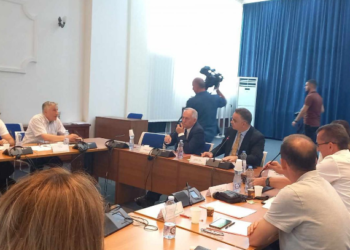 AAK-ja takon krerët e sindikatave, diskutojnë për Ligjin e Pagave