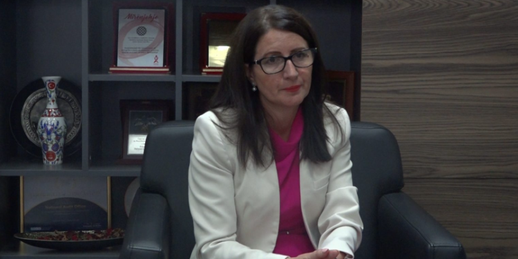 Auditori: Ndërtimi i shtëpive për të kthyerit kushtoi shtrenjtë e me kualitet jo të mirë