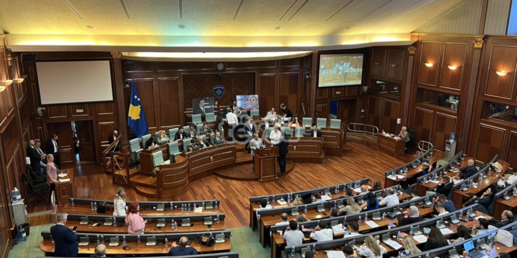 Votohet Ligji për çmimin e produkteve medicinale