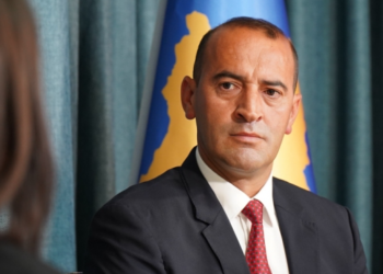Daut Haradinaj i fton të gjithë në protestë: Veteranët nuk e pranojnë përbuzjen