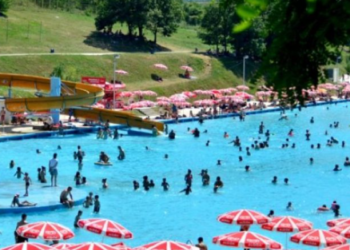 Mbyllet pishina e Gërmisë të enjten