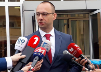 Simiq: Së pari de-eskalimi, pastaj flasim për zgjedhje