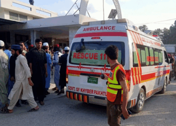 Ritet në 44 numri i të vrarëve nga sulmi në një tubim publik në Pakistan