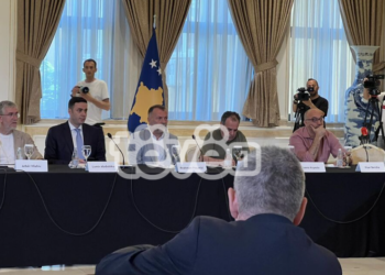 Situata në vend, nisë takimi i Abdixhikut me opinionist, gazetarë e shoqëri civile