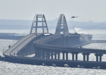 Rusia akuzon Ukrainën për sulmin në urën që lidh  Krimenë me Rusinë