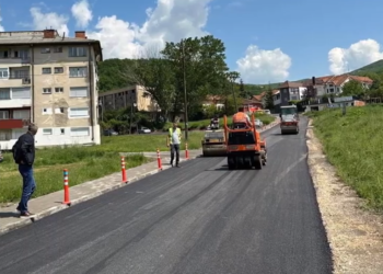 Kurti thotë se disa familje në Graçanicë bëhen me rrugë pas 50 vjetëve pa të