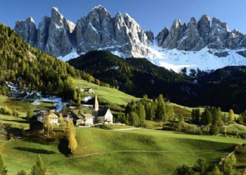 Fluks turistësh në alpet e Shqipërisë, kryesojnë të huajt