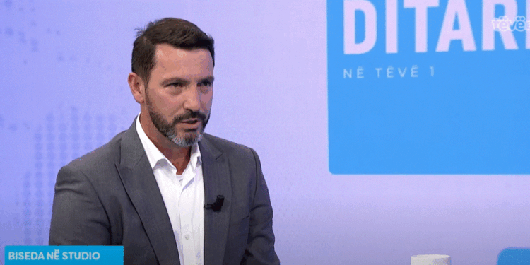 Istrefi: Nuk do të ketë zgjidhje të shpejtë për krizën në veri