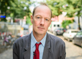 Eurodeputeti gjerman shpërndan pamjet e dhunës në Kuvend: Në prill ua miratuam heqjen e vizave