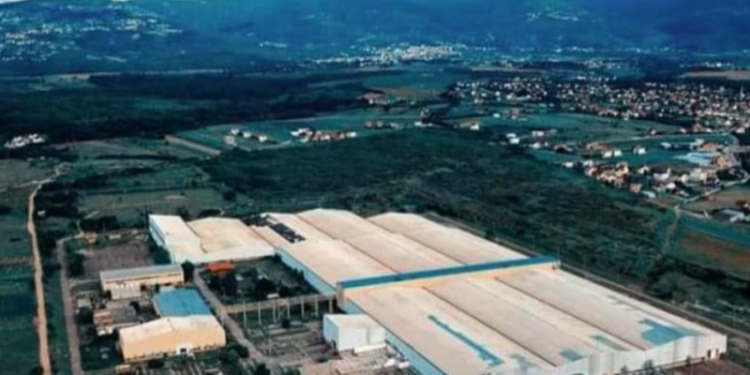 30 hektarë në Suharekë i kalojnë në pronësi Ministrisë së Mbrojtjes