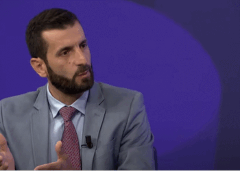 Demhasaj thotë se përgjimet tregojnë se edhe Vetëvendosja bën pazare me Listën Serbe