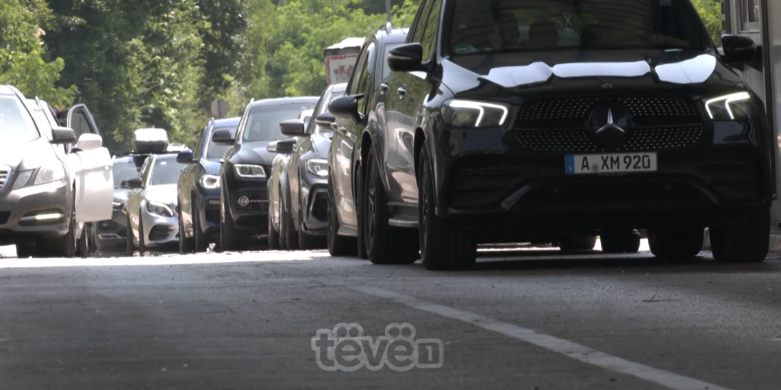 Pritje te Dheu i Bardhë, mërgimtarët thonë se po malltretohen qëllimshëm