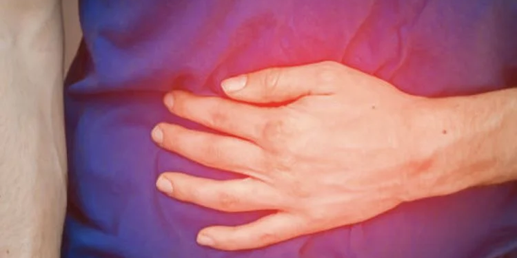 Shtrëngimet e stomakut, çfarë ndodh dhe ç’ka duhet konsumuar