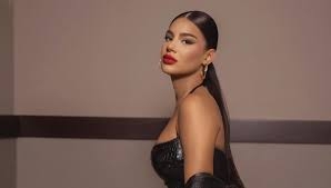 Dhurata Dora me projekt të ri