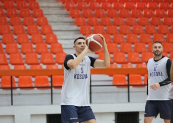 Kastrati lëndohet, mungon ndaj Zvicrës