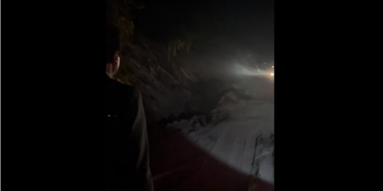 Kurti vizitoi punimet në rrugën Prishtinë-Podujevë